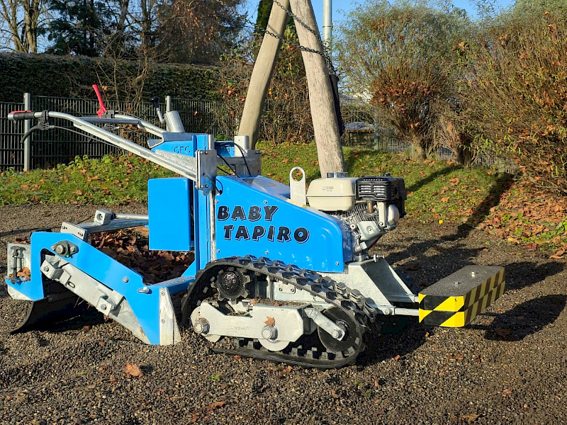 Ein Arbeitsgerät auf dem Feld mit dem Namen 